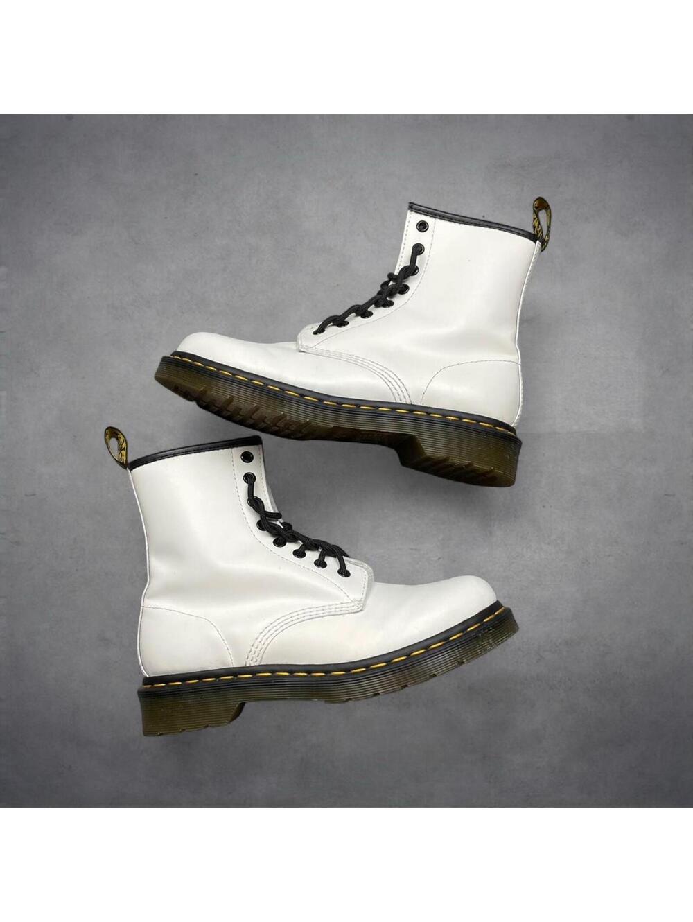 Dr. Martens 1460 Men's Size 8 Smooth White Leather 8-Eye Lace Up Boots Grunge - Picture 3 of 8